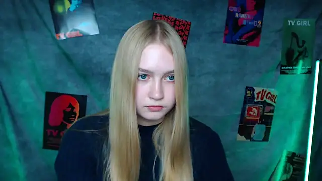 MademoiselleCl online show from 11/08/25, 10:04