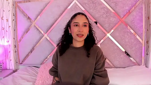  lanna jhonson  online show from 01/13/25, 01:02
