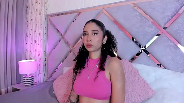  lanna jhonson  online show from 02/10/25, 12:30