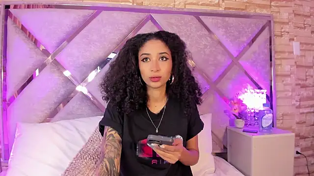  lanna jhonson  online show from 09/14/25, 02:33