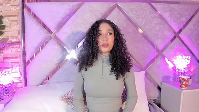  lanna jhonson  online show from 09/23/25, 04:04