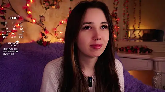 Snapshot of GillianDowdey chatting on 12/18/25, 02:28 GillianDowdey online show from 12/18/25, 02:28