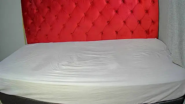 teressax online show from 02/25/25, 01:39