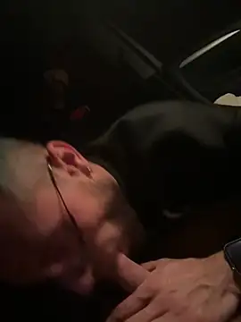 Snapshot of lavidadebry__ chatting on 11/14/25, 08:51 lavidadebry online show from 11/14/25, 08:51