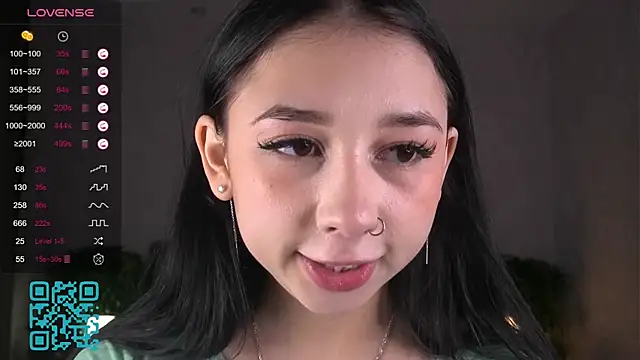 Snapshot of AislyEmbury chatting on 10/14/25, 05:52 AislyEmbury online show from 10/14/25, 05:52