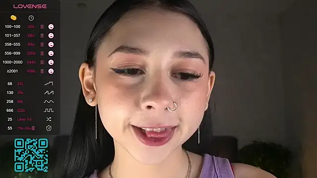 Snapshot of AislyEmbury chatting on 10/17/25, 06:05 AislyEmbury online show from 10/17/25, 06:05