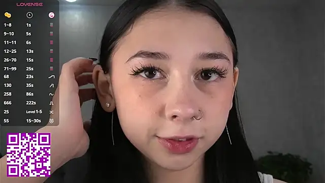 Snapshot of AislyEmbury chatting on 10/31/25, 05:30 AislyEmbury online show from 10/31/25, 05:30