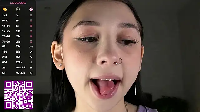 Snapshot of AislyEmbury chatting on 11/02/25, 02:58 AislyEmbury online show from 11/02/25, 02:58