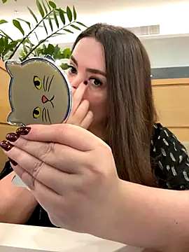 Snapshot of Sophie_Eaton chatting on 11/01/25, 07:49 Sophie Eaton online show from 11/01/25, 07:49