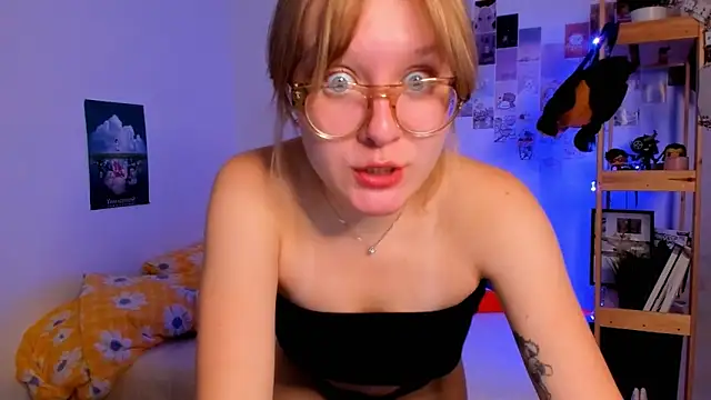 Snapshot of leazy_peazy chatting on 10/03/25, 07:44 leazy peazy online show from 10/03/25, 07:44