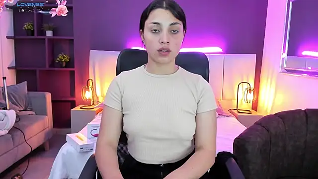 VickyBuunny online show from 12/20/24, 01:43