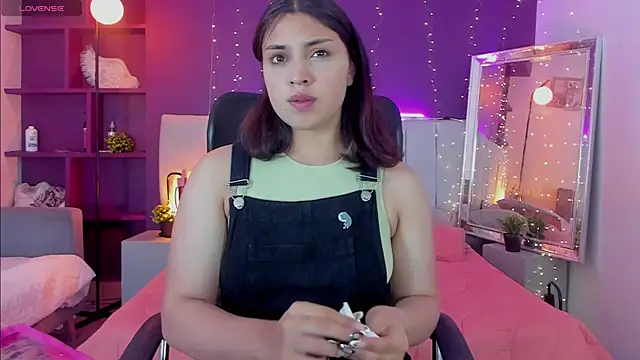 VickyBuunny online show from 03/17/25, 02:01