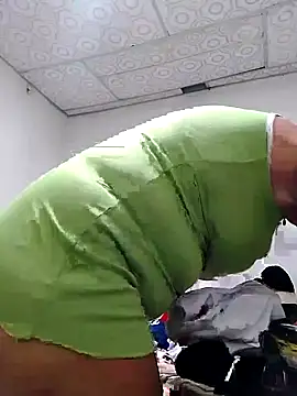 lupita 2023 online show from 02/19/25, 03:05