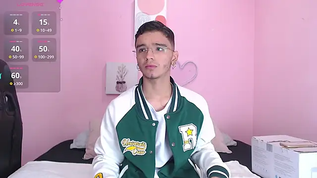 Ian Castillo  online show from 01/03/25, 11:35