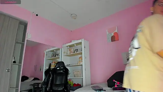 Ian Castillo  online show from 09/12/25, 11:10