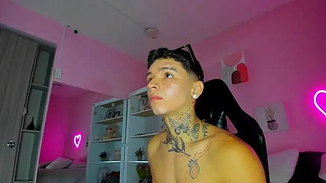 Ian Castillo  online show from 09/23/25, 11:13