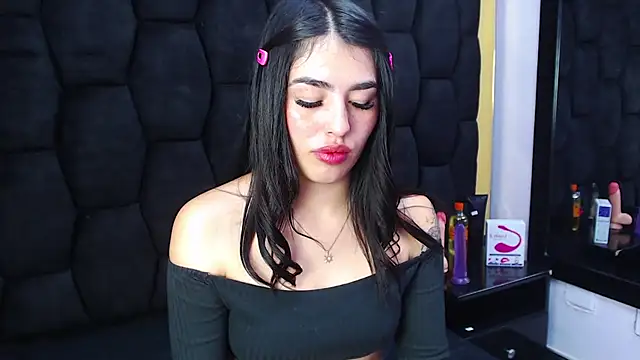 Mia Charlothe online show from 02/01/25, 07:05