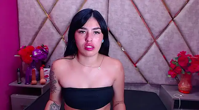 Mia Charlothe online show from 03/04/25, 05:53