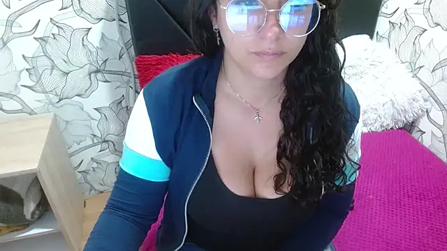 Snapshot of sarax_ximena chatting on 02/15/25, 12:04 sarax ximena online show from 02/15/25, 12:04