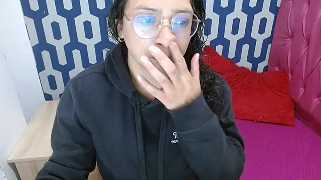 sarax ximena online show from 11/10/25, 09:30