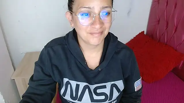 sarax ximena online show from 11/26/25, 09:43