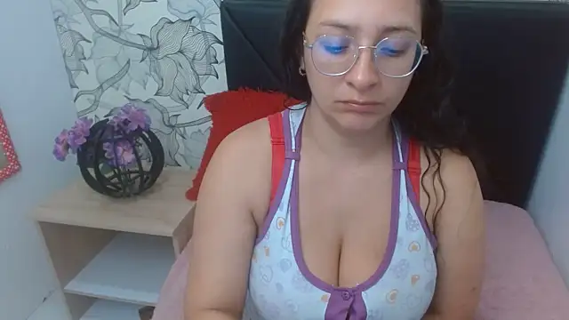 sarax ximena online show from 06/18/26, 06:57