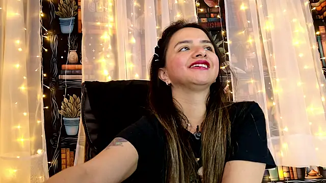 julietta   jackson online show from 06/11/26, 12:32