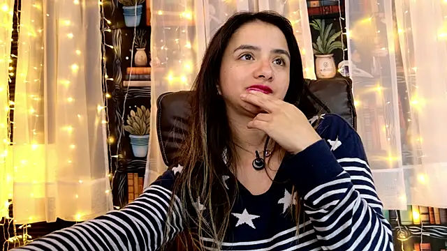 julietta   jackson online show from 06/14/26, 02:24