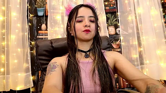 julietta   jackson online show from 06/20/26, 07:27