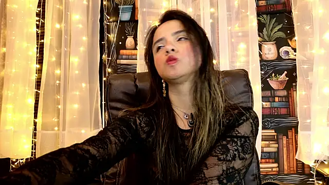 julietta   jackson online show from 07/04/26, 09:10