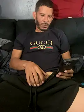 Snapshot of Chico_Bellaco chatting on 10/17/25, 01:46 Chico Bellaco online show from 10/17/25, 01:46