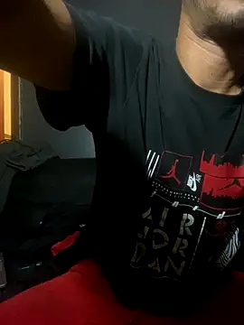 Snapshot of Chico_Bellaco chatting on 11/20/25, 05:29 Chico Bellaco online show from 11/20/25, 05:29