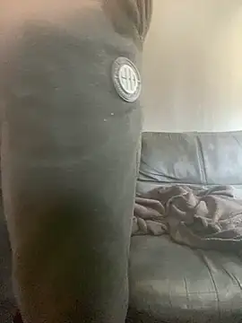 Snapshot of Chico_Bellaco chatting on 11/24/25, 03:45 Chico Bellaco online show from 11/24/25, 03:45