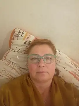 Snapshot of YourTenderness45 chatting on 09/15/25, 05:07 YourTenderness45 online show from 09/15/25, 05:07