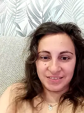 Snapshot of ShelaDiass chatting on 10/10/25, 05:50 ShelaDiass online show from 10/10/25, 05:50