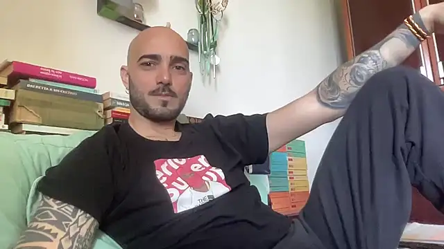 alessandromori91 online show from 04/24/26, 09:12