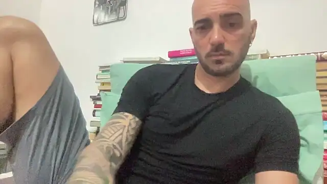 alessandromori91 online show from 04/30/26, 08:57