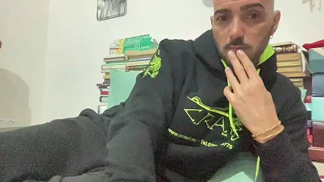 alessandromori91 online show from 05/10/26, 06:46