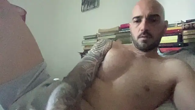 alessandromori91 online show from 05/26/26, 05:58