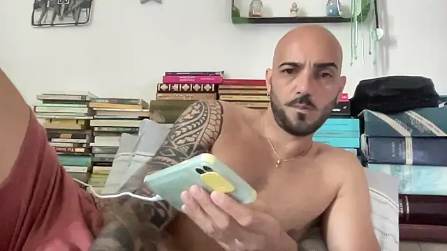 alessandromori91 online show from 06/12/26, 05:28