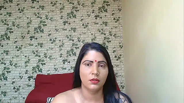 Snapshot of XIndianintimacy chatting on 11/15/25, 07:21 XIndianintimacy online show from 11/15/25, 07:21