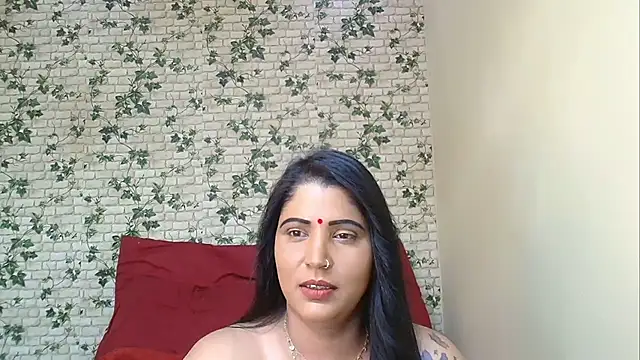 Snapshot of XIndianintimacy chatting on 11/21/25, 05:33 XIndianintimacy online show from 11/21/25, 05:33
