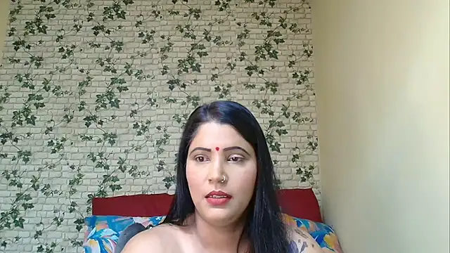 Snapshot of XIndianintimacy chatting on 12/19/25, 06:04 XIndianintimacy online show from 12/19/25, 06:04