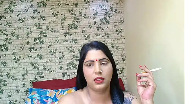 Snapshot of XIndianintimacy chatting on 12/21/25, 06:26 XIndianintimacy online show from 12/21/25, 06:26