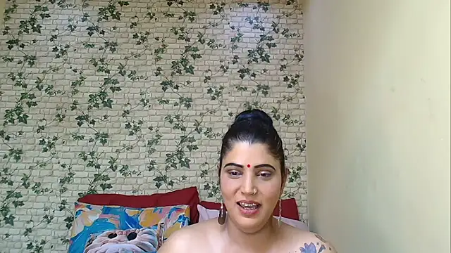 Snapshot of XIndianintimacy chatting on 03/22/26, 06:44 XIndianintimacy online show from 03/22/26, 06:44