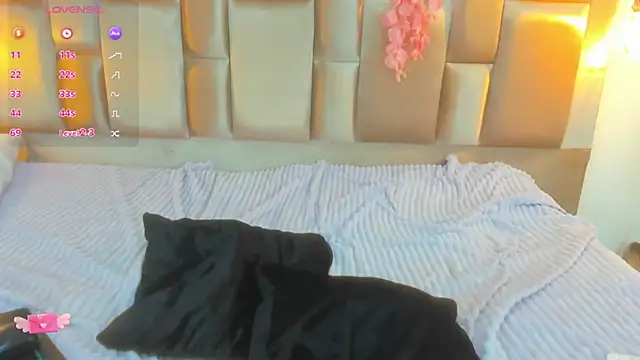 SeleneMiiller online show from 02/12/25, 03:16