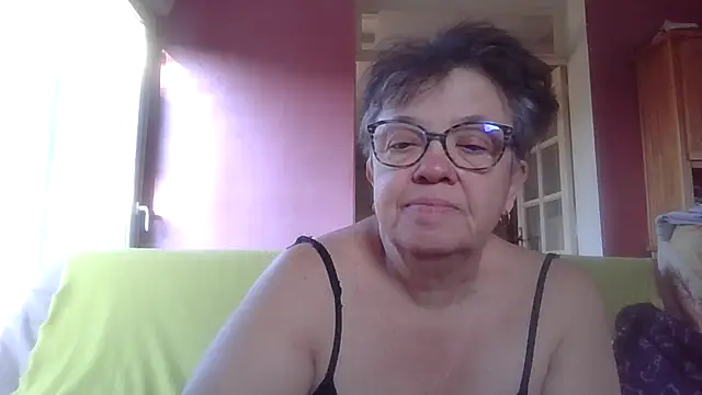 Vandeae44 online show from 03/18/25, 07:41