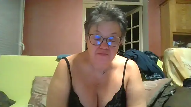 Vandeae44 online show from 03/02/26, 09:54