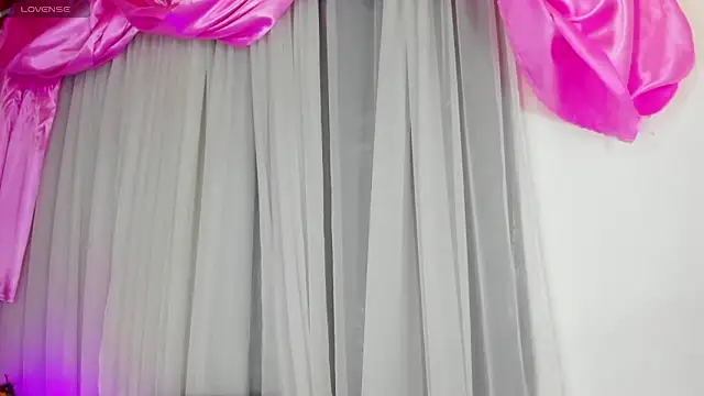 sophie pariss online show from 12/23/24, 02:56