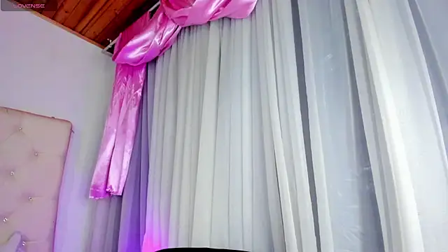 sophie pariss online show from 01/14/25, 09:13
